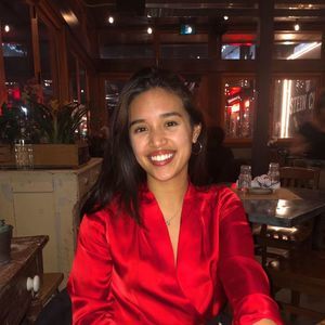 Meet your Posher, Crystelle